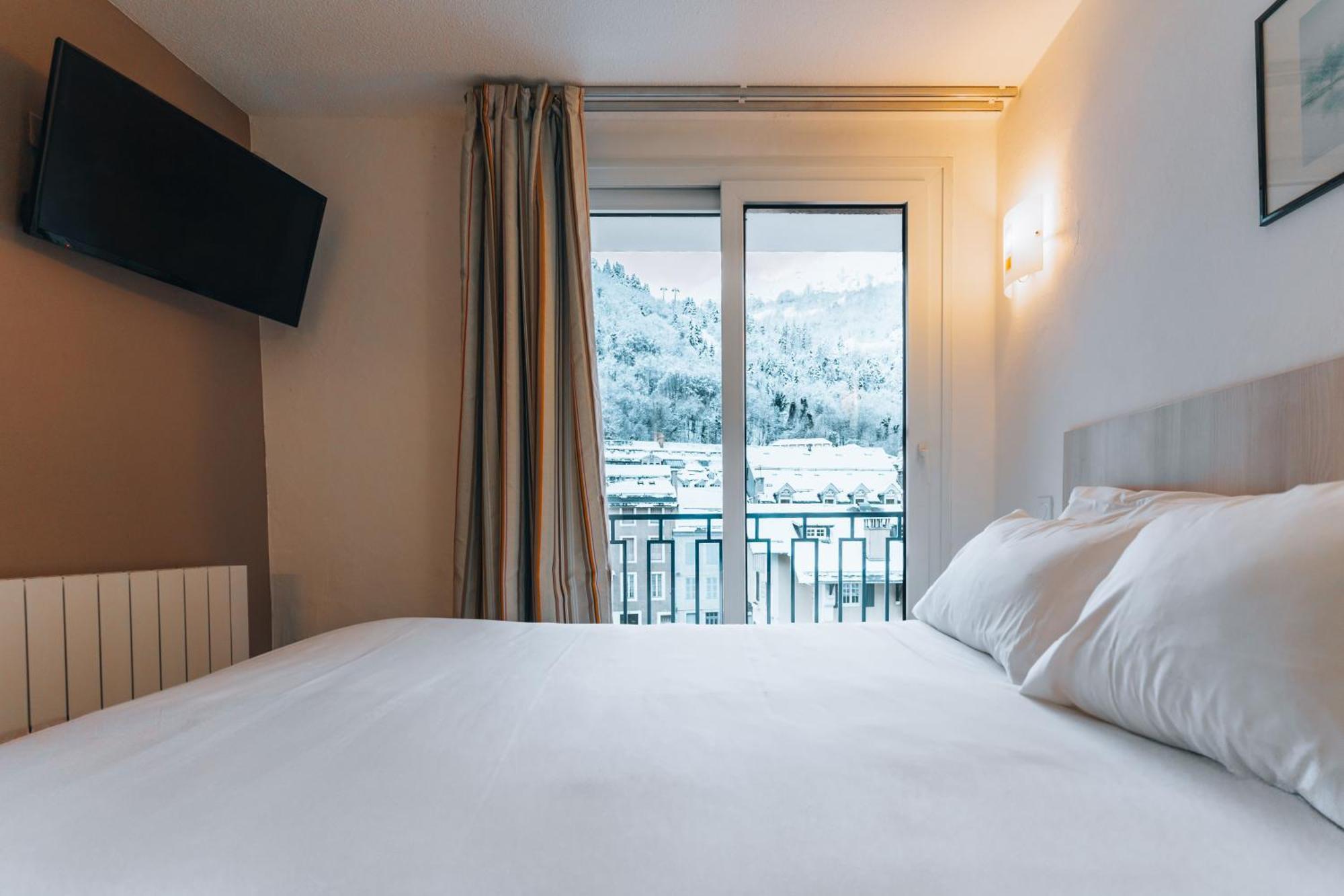 Garden & City Cauterets Balneo Экстерьер фото