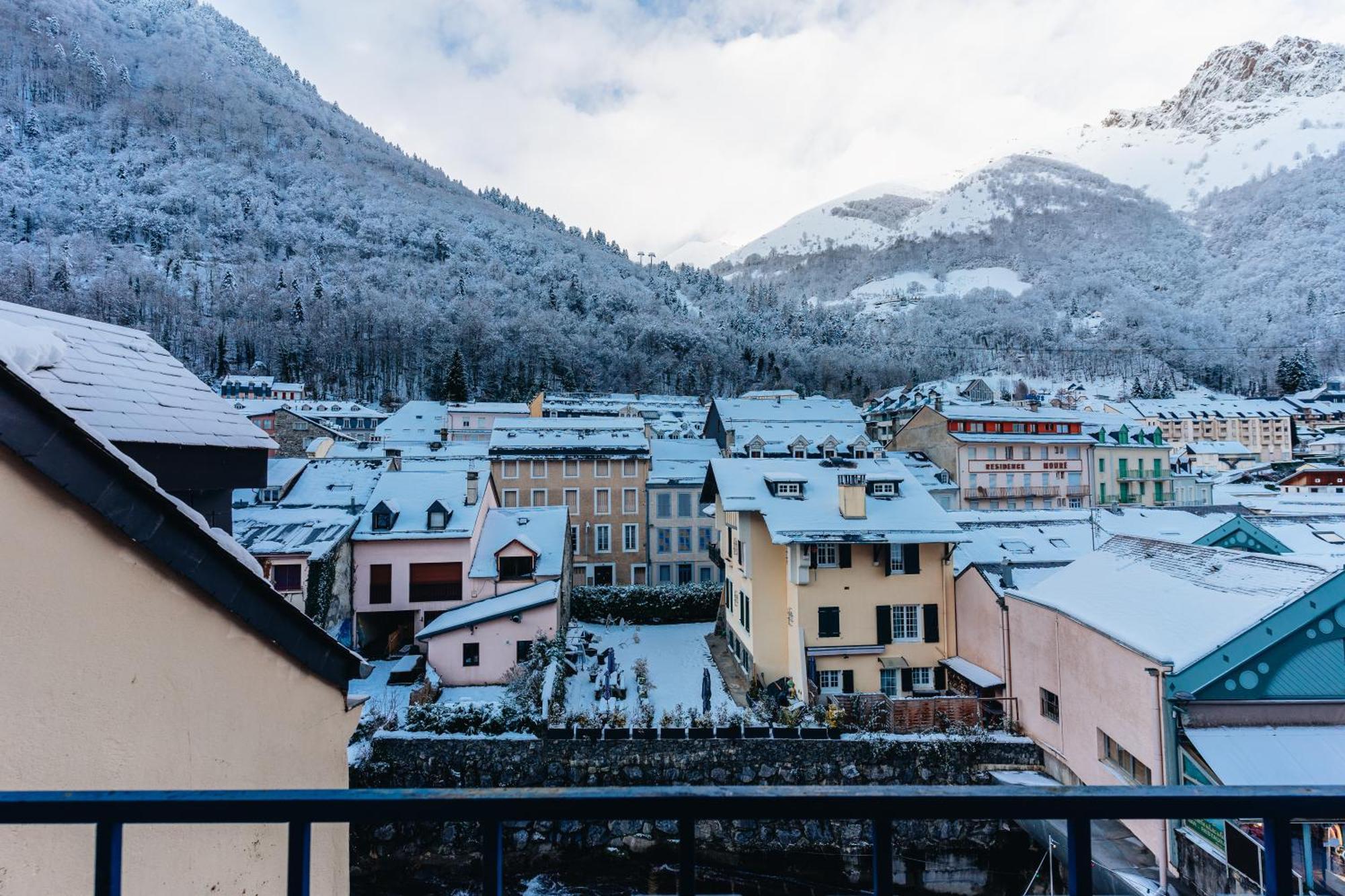 Garden & City Cauterets Balneo Экстерьер фото