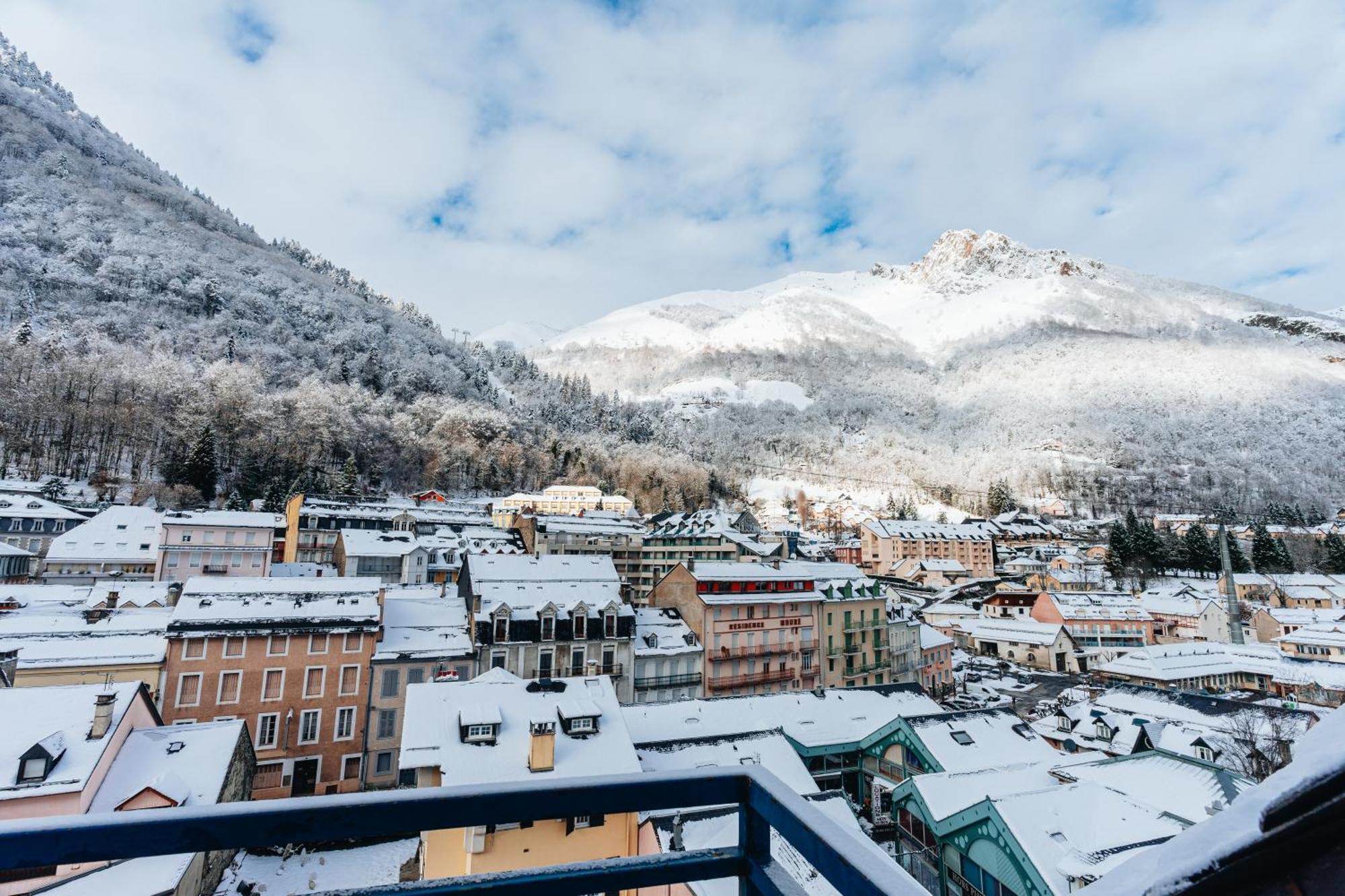 Garden & City Cauterets Balneo Экстерьер фото
