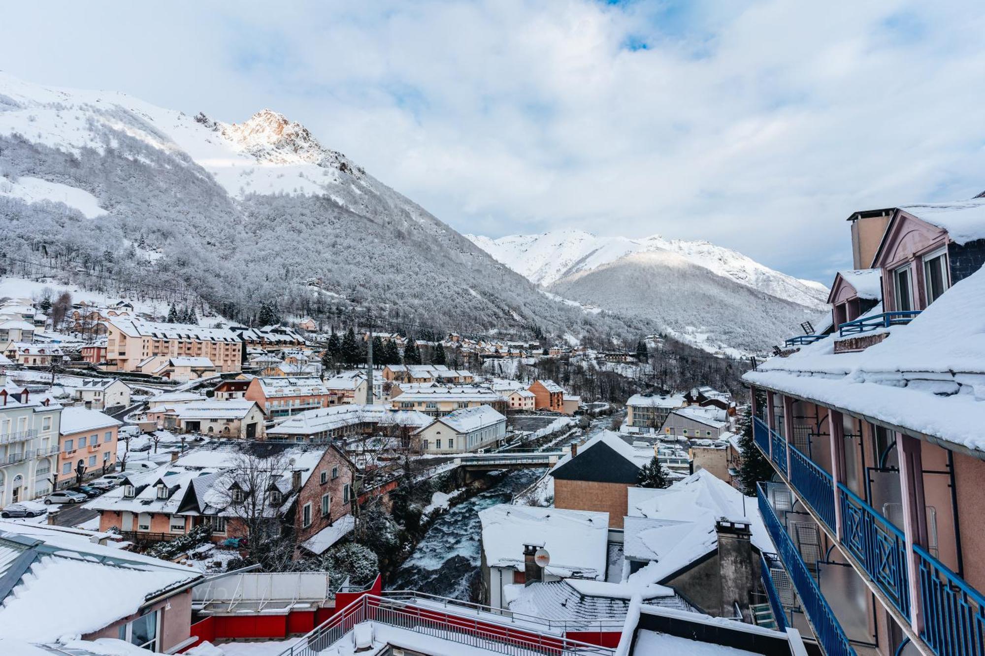 Garden & City Cauterets Balneo Экстерьер фото